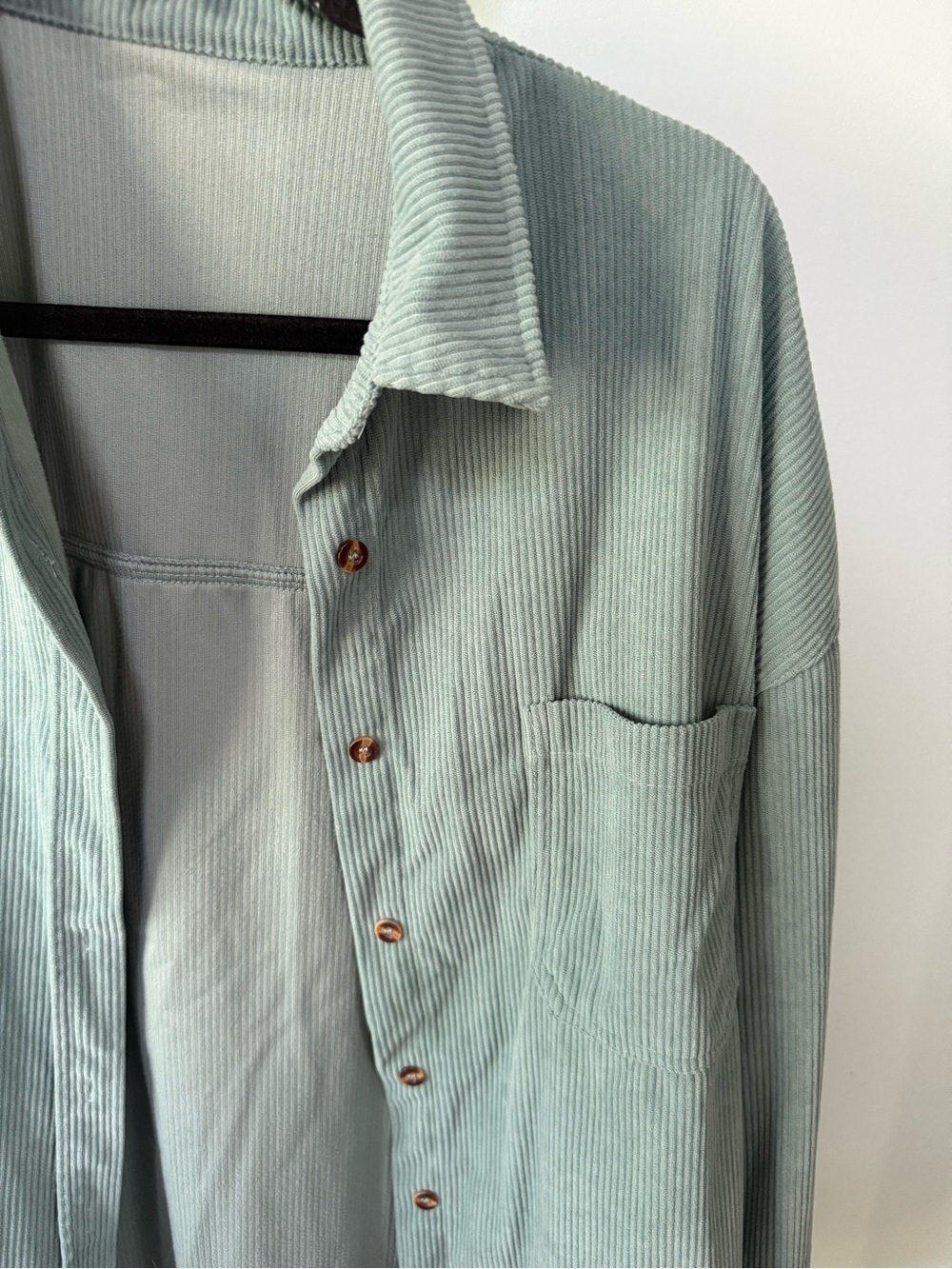 Light Sage Corduroy Button-Up Shirt Size Large - Picture 3 of 10